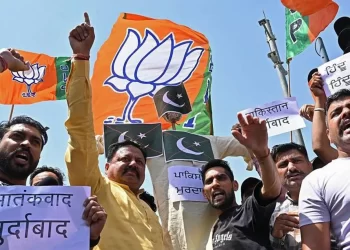 Kashmir Bloodbath Triggers Indian Fury, Raising Specter of Escalation With Pakistan