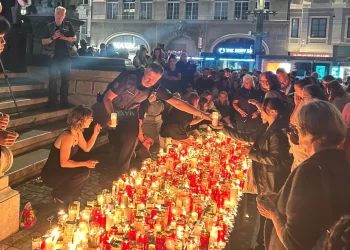 Austria Mourns: Thousands Hold Candlelight Vigil for 10 Victims of Graz School Shooting