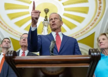 Senate Approves Bipartisan Deal to End Record U.S. Government Shutdown